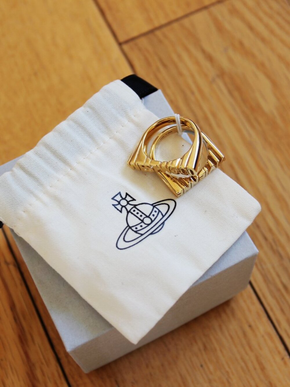 BNWT AW25 VIVIENNE WESTWOOD ESSEX SIGNATURE DOUBLE RING L & XL - Picture 2 of 6
